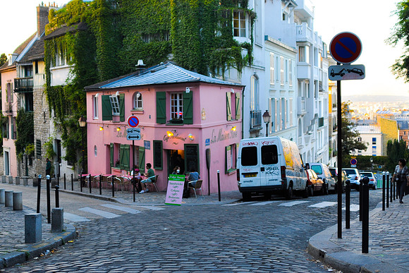 La Maison Rose, I
