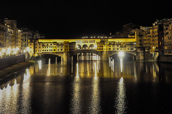 Ponte Vecchio, Arno River